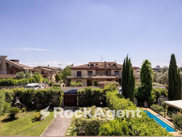 appartamento in vendita a Roma in zona Torrevecchia