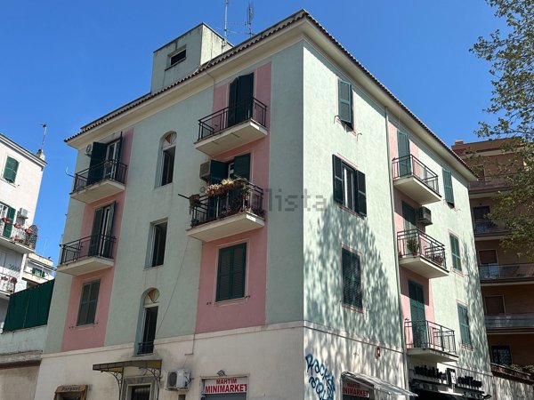 appartamento in vendita a Roma in zona Prenestino-Centocelle
