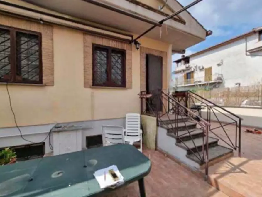 appartamento in vendita a Roma in zona Casal Morena