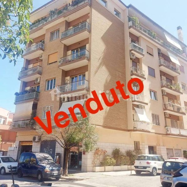 appartamento in vendita a Roma in zona Gianicolense