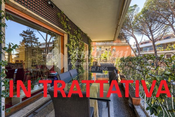 appartamento in vendita a Roma in zona Tor di Quinto