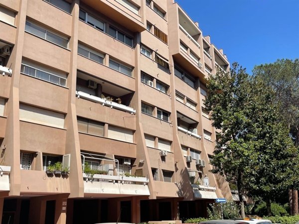 appartamento in vendita a Roma in zona Giuliano Dalmata