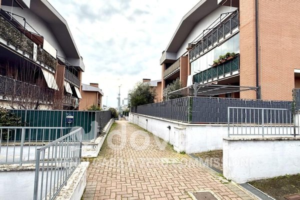 appartamento in vendita a Roma in zona Castelverde