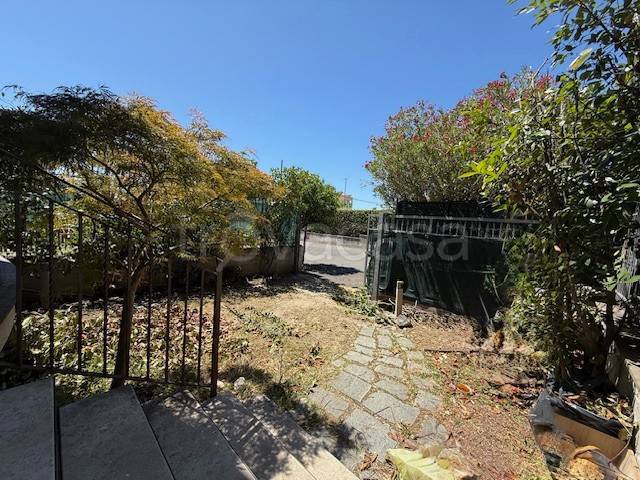 appartamento in vendita a Roma in zona Ponte di Nona