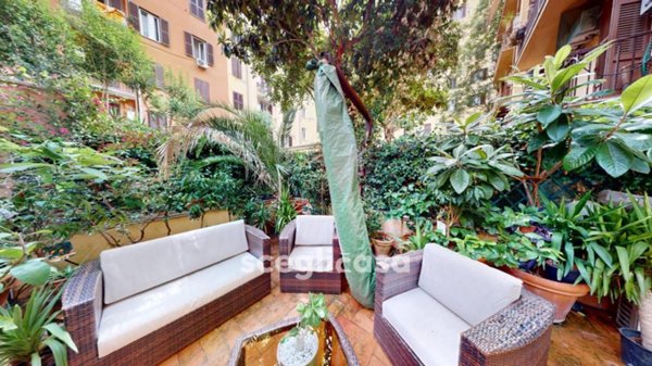 appartamento in vendita a Roma in zona Appio Latino