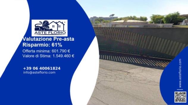 locale commerciale in vendita a Roma in zona EUR