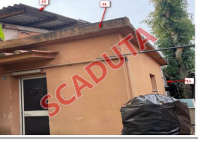 locale commerciale in vendita a Roma in zona EUR