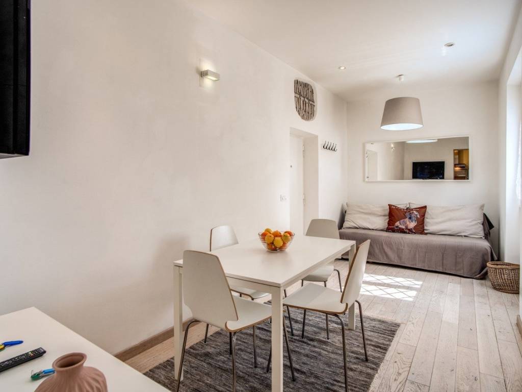 appartamento in vendita a Roma in zona Trastevere