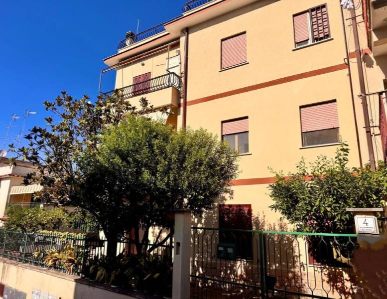 appartamento in vendita a Roma in zona Sette Bagni