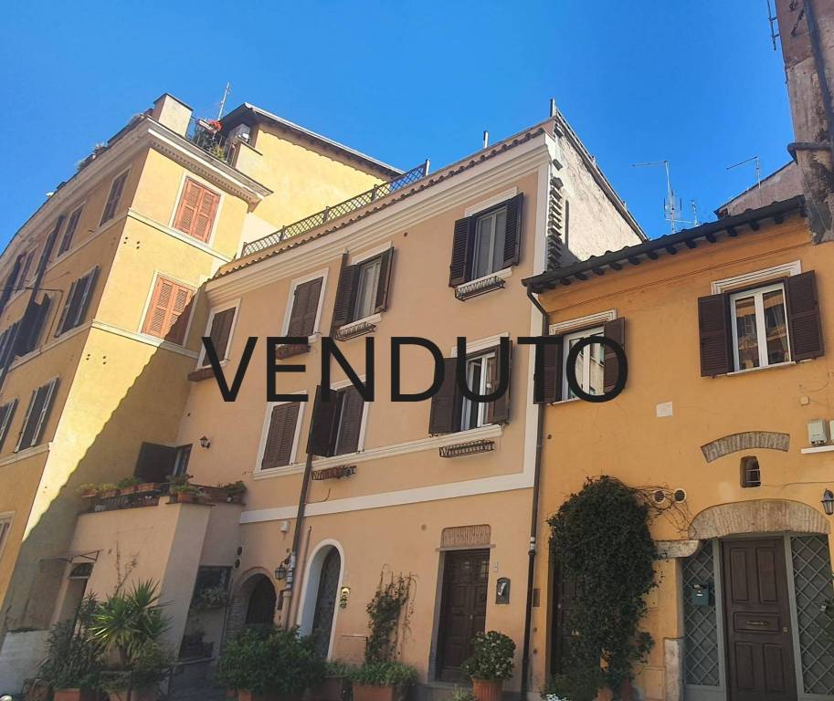 appartamento in vendita a Roma in zona Trastevere