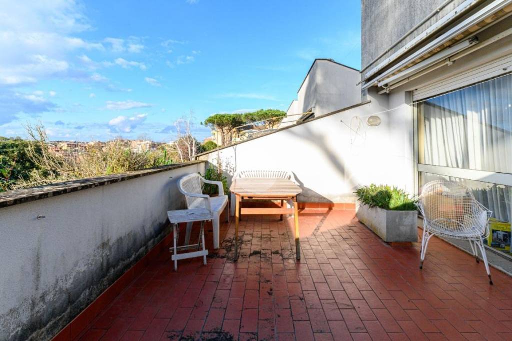 appartamento in vendita a Roma in zona Portuense