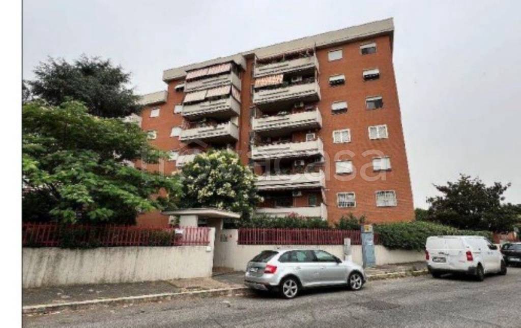 appartamento in vendita a Roma in zona Ponte Mammolo