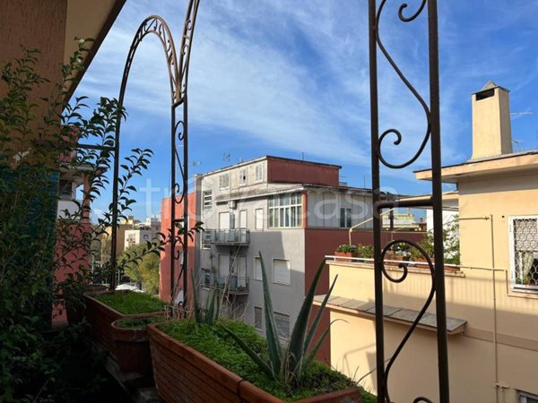 appartamento in vendita a Roma in zona Gianicolense