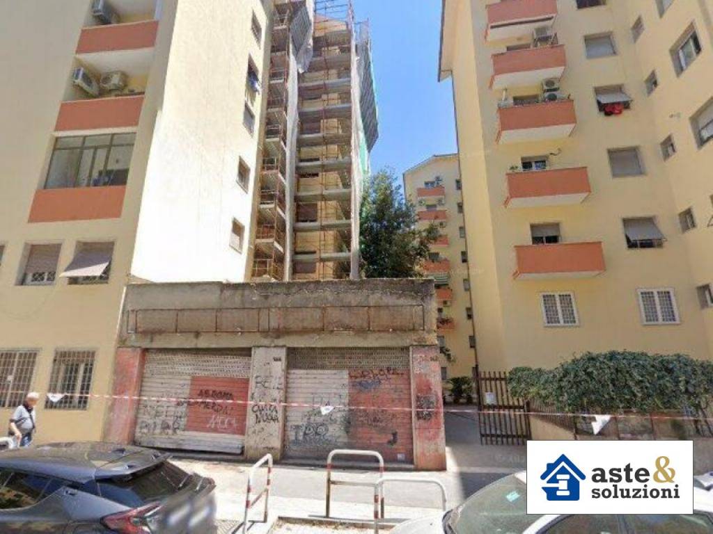 appartamento in vendita a Roma in zona Don Bosco