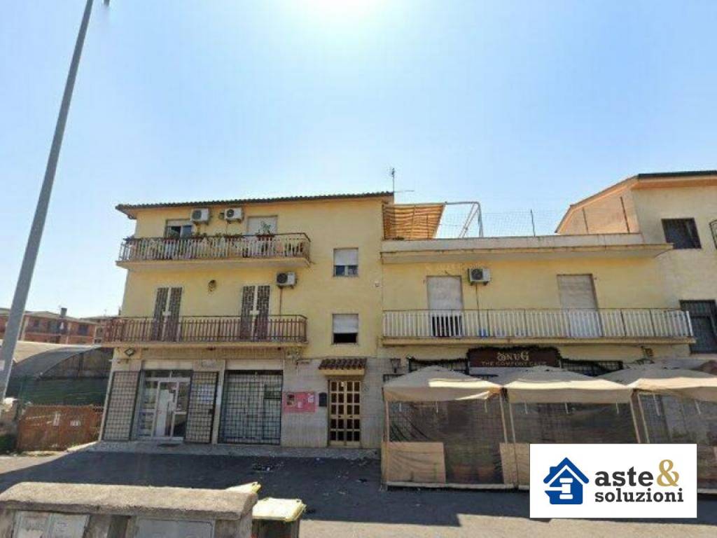 appartamento in vendita a Roma in zona Castelverde