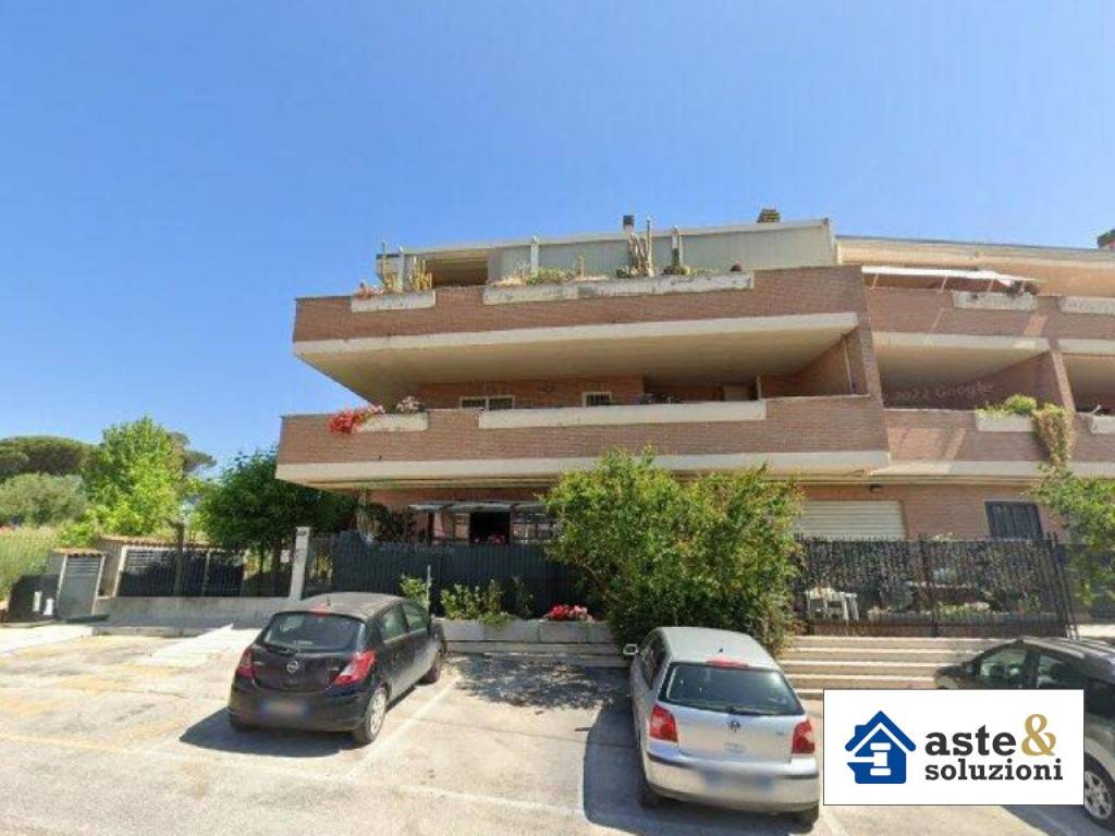 appartamento in vendita a Roma in zona Monte Migliore