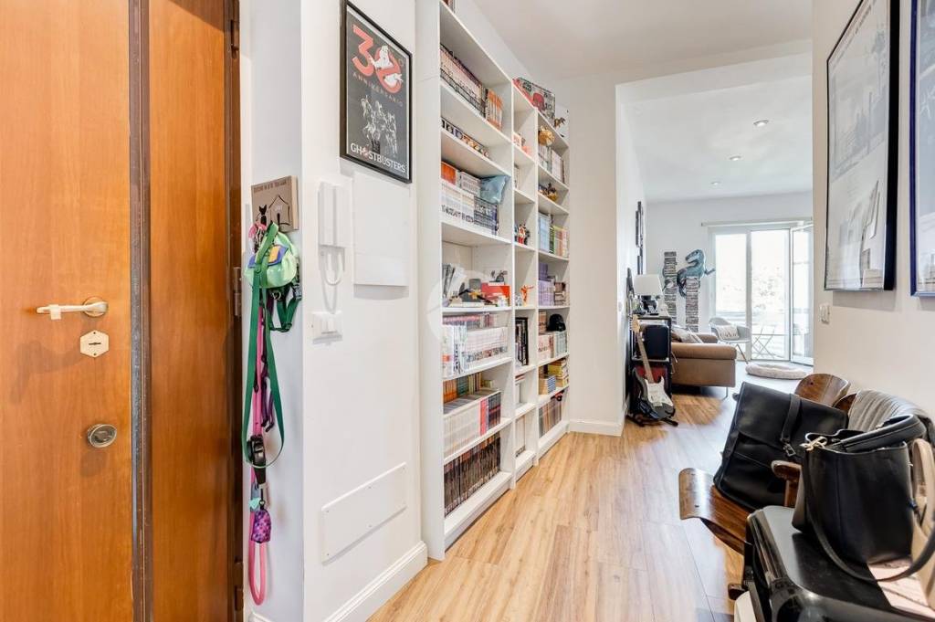 appartamento in vendita a Roma in zona Ostiense