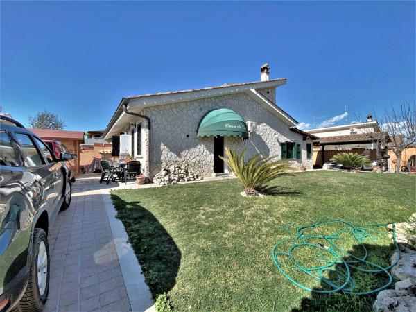 casa indipendente in vendita a Roma in zona Infernetto