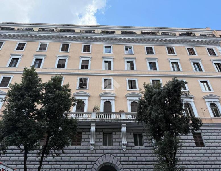 appartamento in vendita a Roma in zona Esquilino