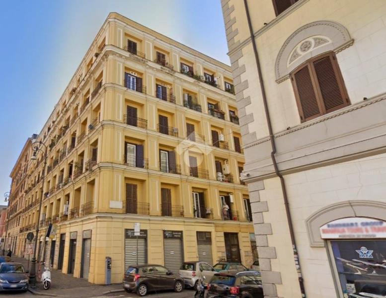 appartamento in vendita a Roma in zona Esquilino