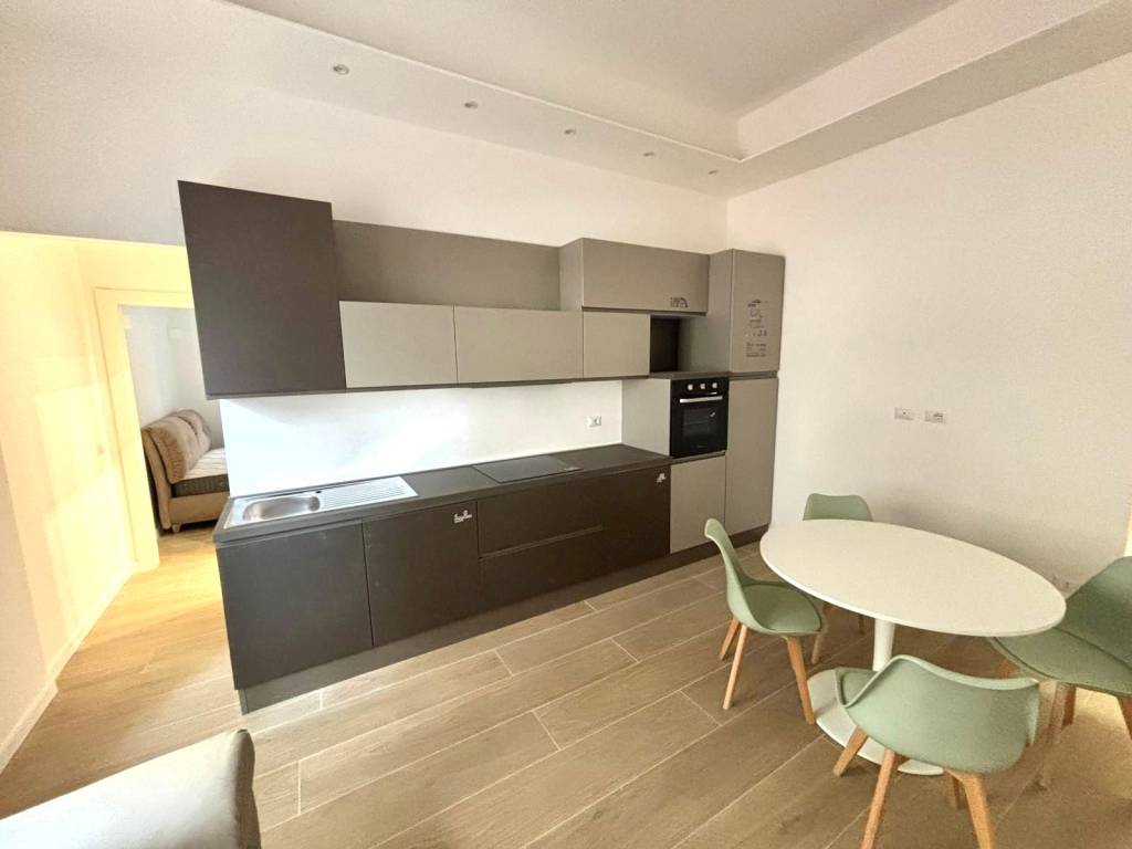 appartamento in vendita a Roma in zona Ardeatino