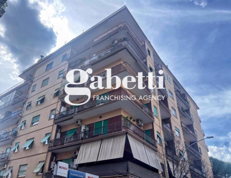 appartamento in vendita a Roma in zona Collatino