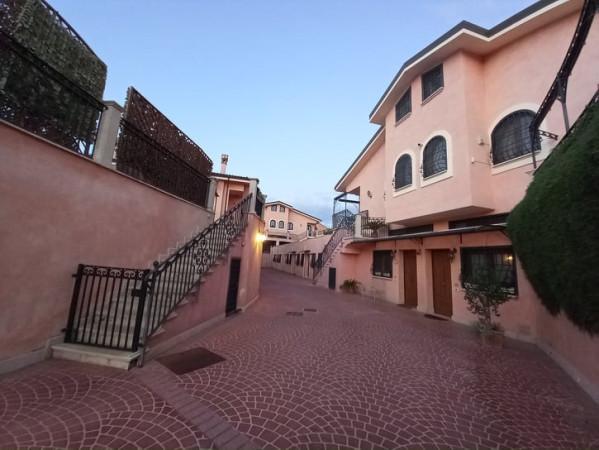 appartamento in vendita a Roma in zona Osteria del Curato