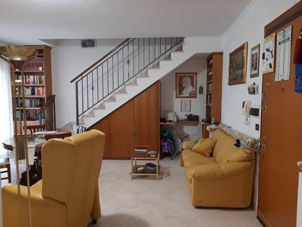 appartamento in vendita a Roma in zona Casal Morena