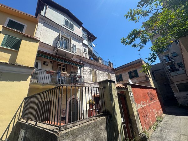 appartamento in vendita a Roma in zona Prenestino-Labicano