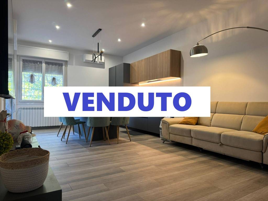 appartamento in vendita a Roma in zona Cinecittà