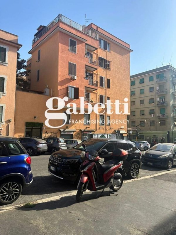 appartamento in vendita a Roma in zona Prenestino-Centocelle