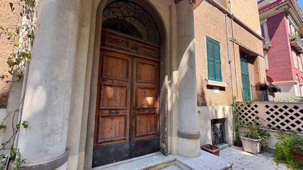 appartamento in vendita a Roma in zona Ostia