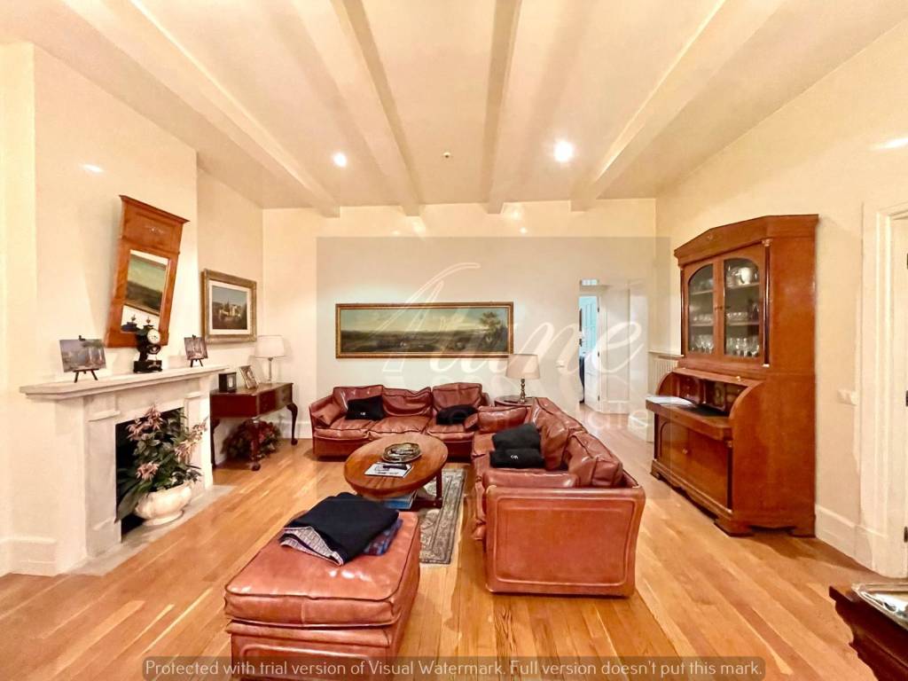 appartamento in vendita a Roma in zona Trevi-Colonna