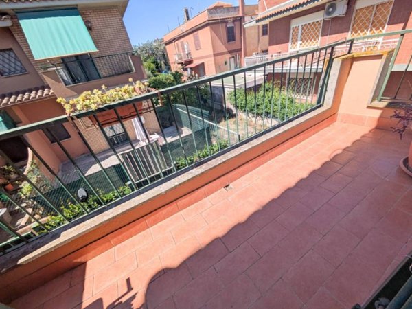 appartamento in vendita a Roma in zona Acilia