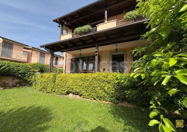 casa indipendente in vendita a Roma in zona Tor Vergata/Torrenova