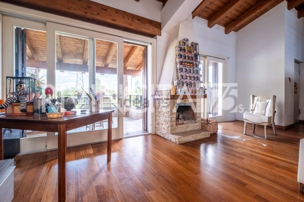 casa indipendente in vendita a Roma in zona Massimina/Casal Lumbroso
