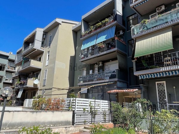 appartamento in vendita a Roma in zona Axa