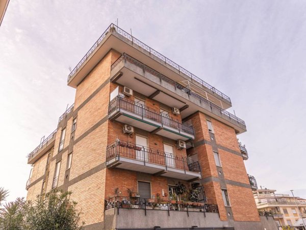 appartamento in vendita a Roma in zona Trionfale