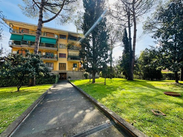 appartamento in vendita a Roma in zona Portuense