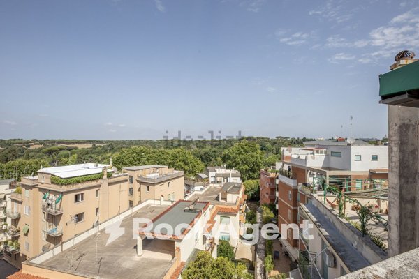 appartamento in vendita a Roma in zona Gianicolense