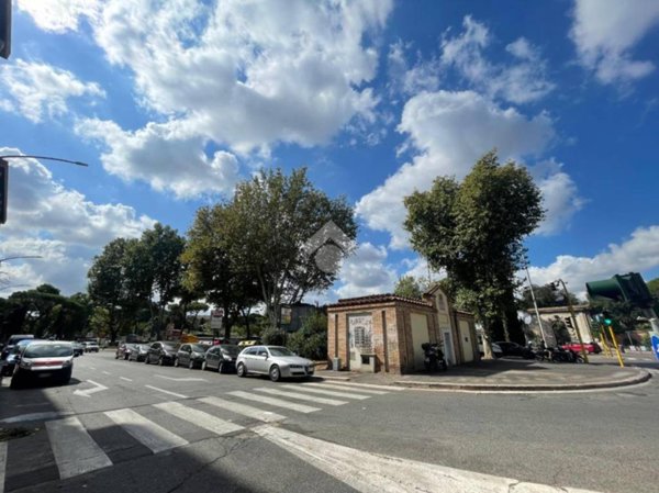 negozio in vendita a Roma in zona Aurelio