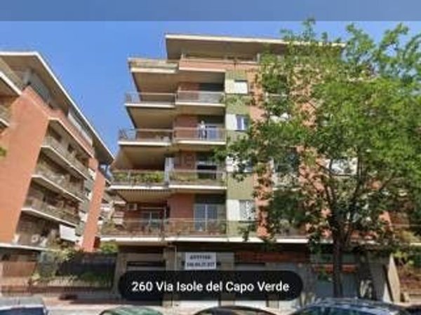 appartamento in vendita a Roma in zona Ostia