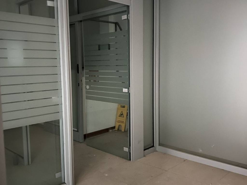 negozio in vendita a Roma in zona Monte Sacro/Talenti