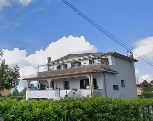 casa indipendente in vendita a Roma in zona Monte Migliore