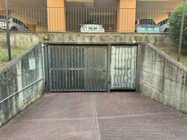 negozio in vendita a Roma in zona Vitinia