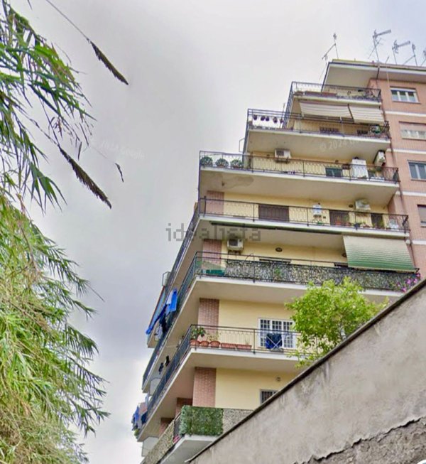 appartamento in vendita a Roma in zona Portuense