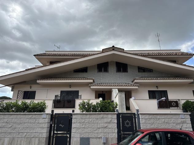 casa indipendente in vendita a Roma in zona Casalotti