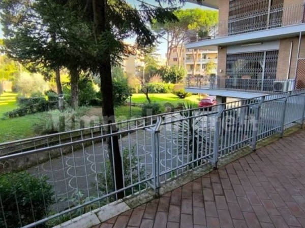 appartamento in vendita a Roma in zona Della Vittoria