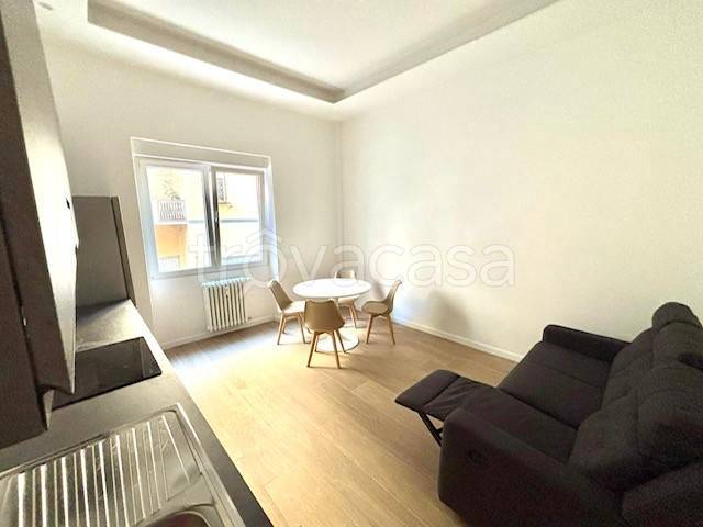 appartamento in vendita a Roma in zona Ardeatino