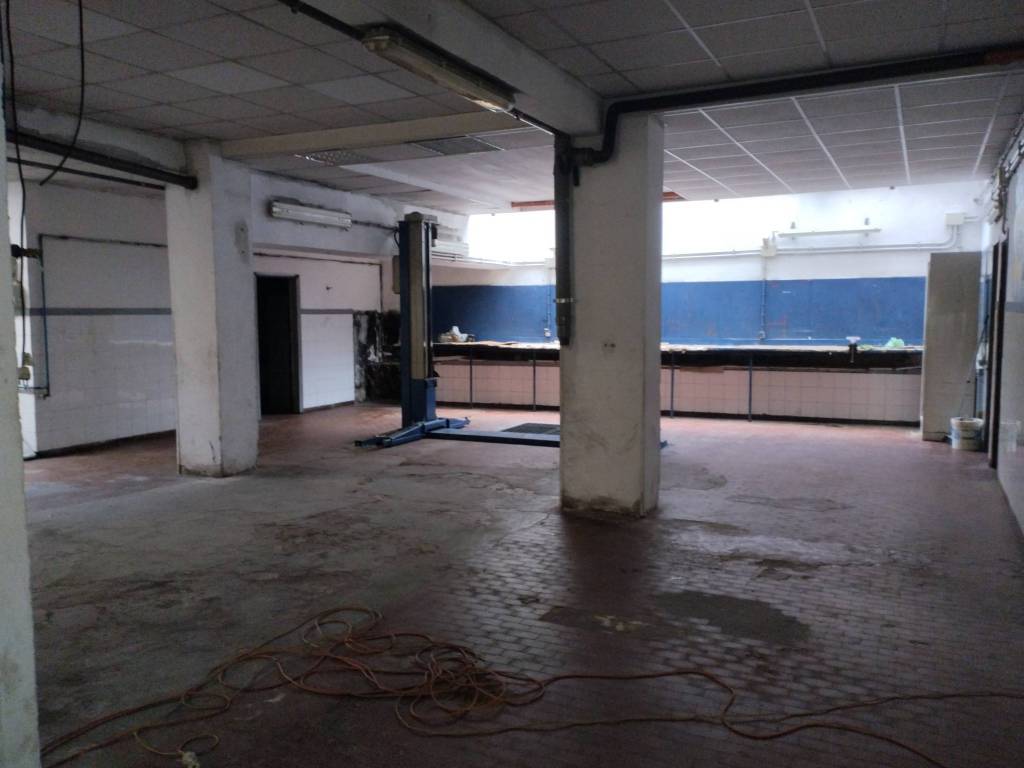 negozio in vendita a Roma in zona Grottarossa